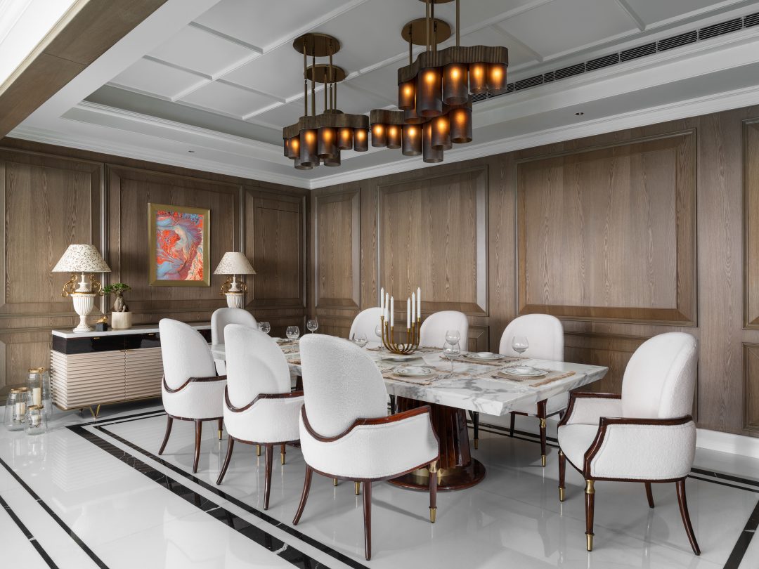 DLF Camellias: Dining area